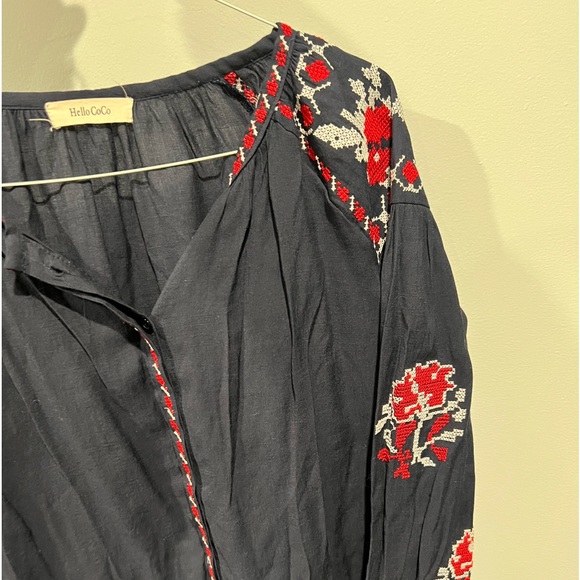 Embroidered loose linen tops!💙 - Picture 4 of 6